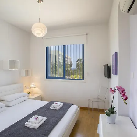 Aster Seaside Apartment *